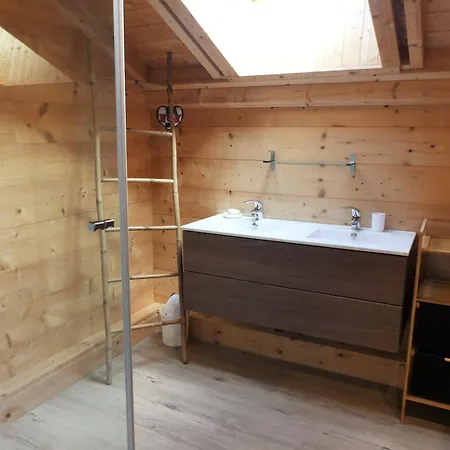 Chalet Spacieux Avec Terrasse - 10 Pers. *